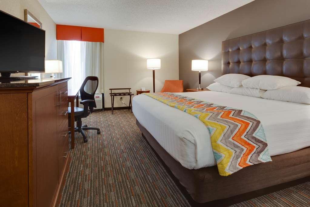 Drury Inn & Suites Columbia Stadium Boulevard Rum bild